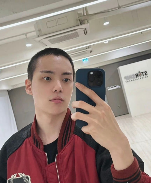 Mo<em></em>nSTA X成员李玟赫