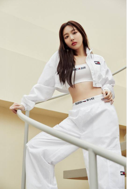 TWICE成员林娜琏