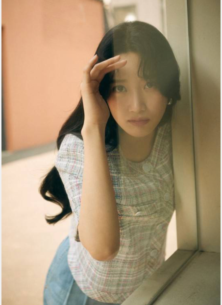 韩国女艺人文佳煐