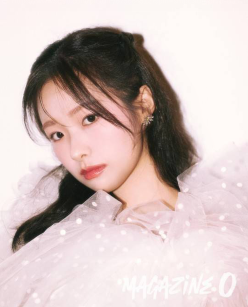 韩国新人女演员郑宝珉最新杂志写真清纯甜笑又可爱！