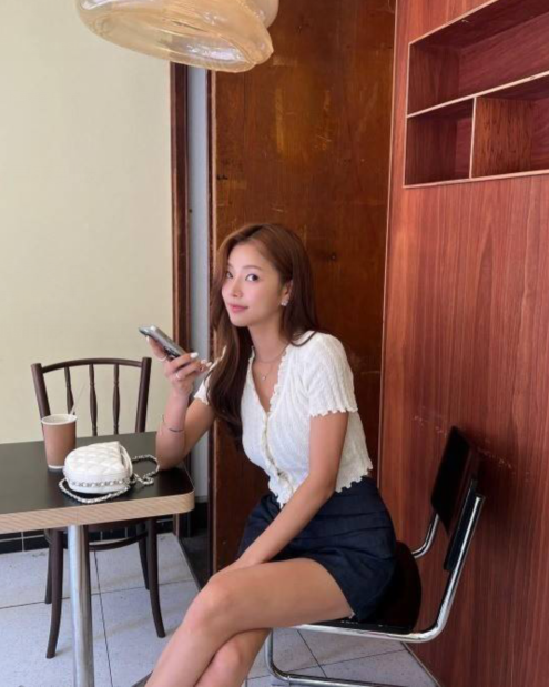 韩国女艺人李彩恩