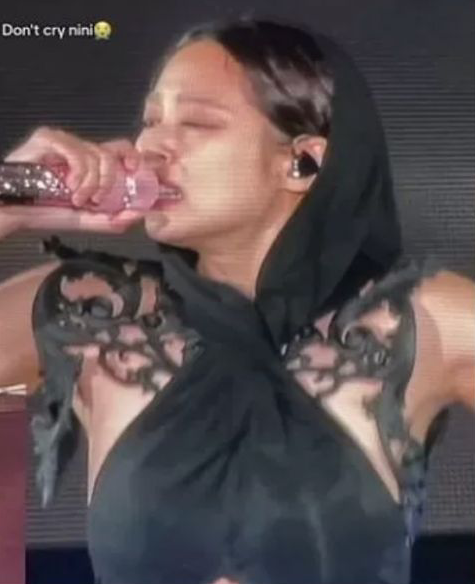 7V~6SN]}(FWIX52I_J1RQCH