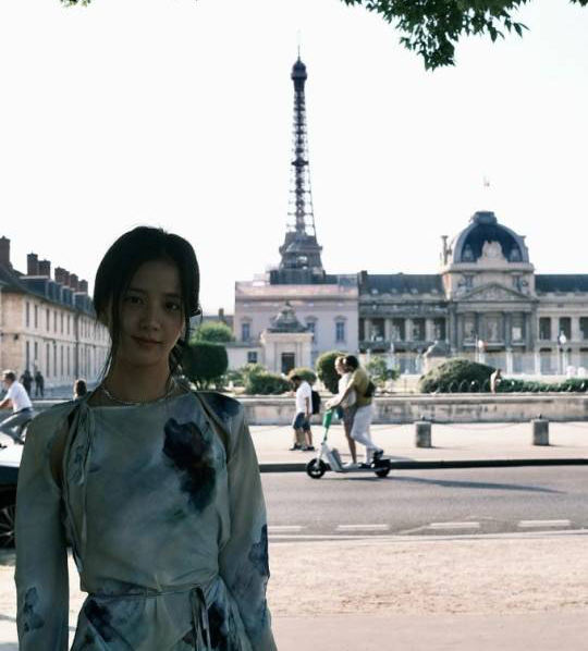 BLACKPINK成员JISOO