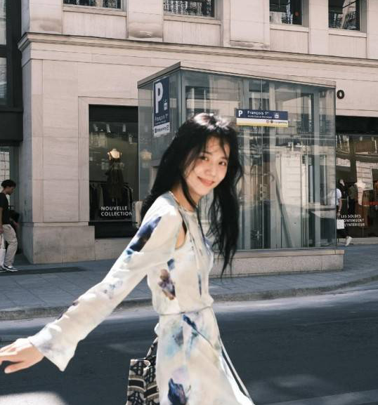 BLACKPINK成员JISOO