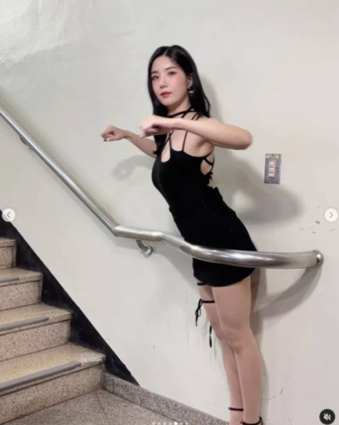 韩国女艺人权恩妃