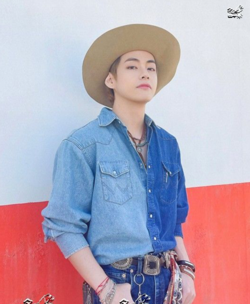 1[BH@X5)C](NC$FI){UISB8