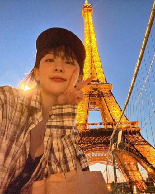 I9{[MF(G03EB0@{W7FY15I1