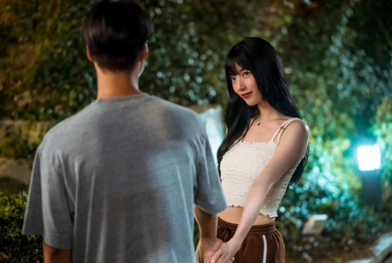 (GCXN)~H9}{C_6_LSWS}D~9