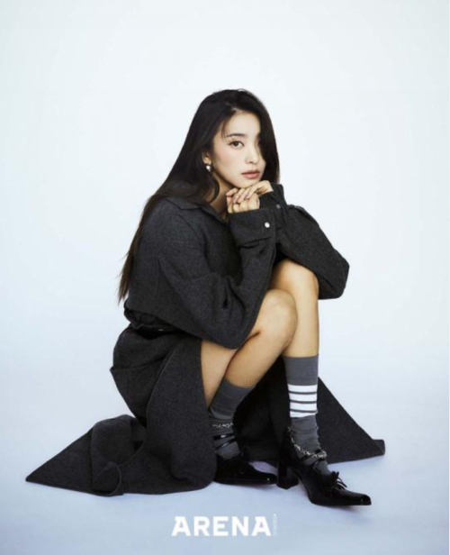 SISTAR成员尹宝拉，孝琳