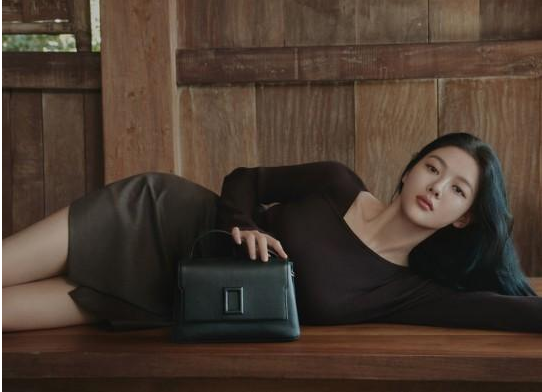 韩国女艺人金裕贞