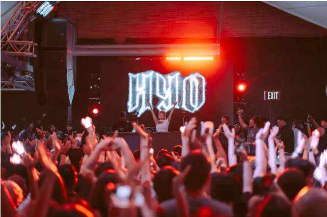 }_30AX4XT}5L{H0`Y8CKI41