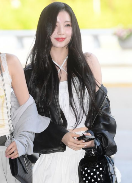 181OXYOSI5%C[)WQCKK)2J8