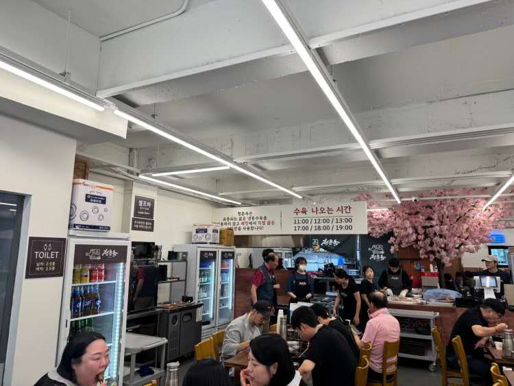 青春屋江南站店是卤肉和米肠汤特别受欢迎的韩餐专卖店 (9)